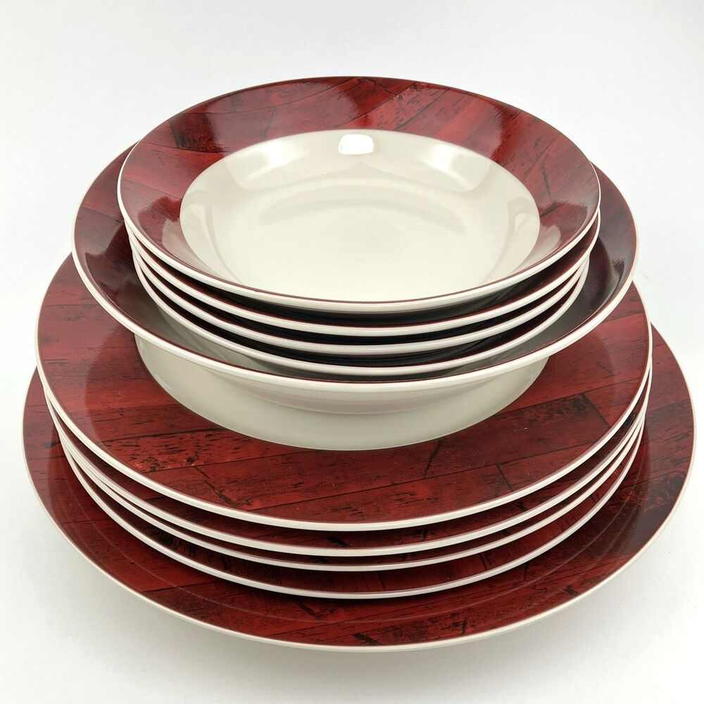 Vintage Sakura Warren Kimble Barn Dinnerware Set Red Woodgrain 1998